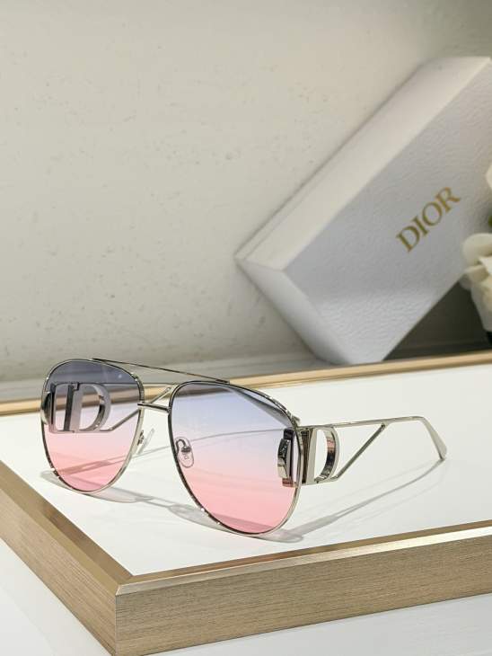 Picture of Dior Sunglasses _SKUfw77619544fw